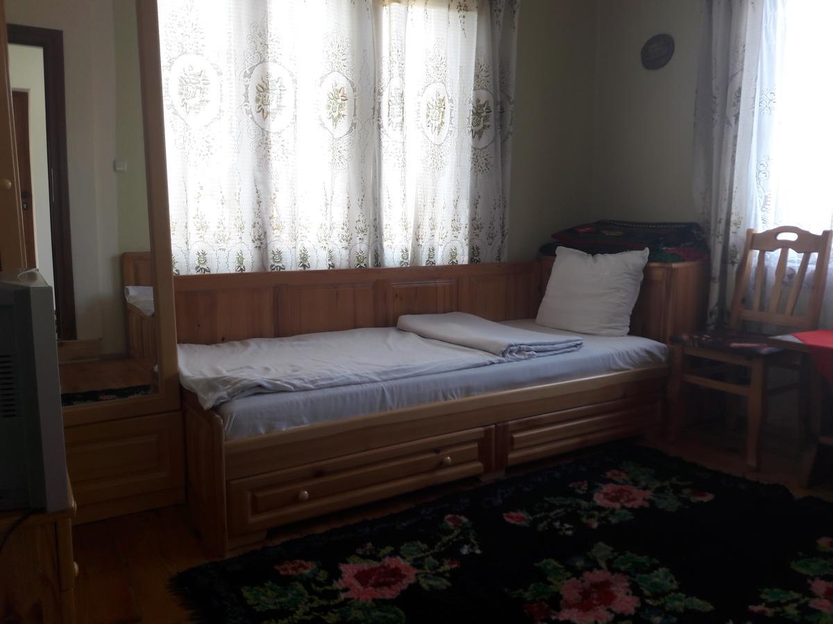 Sharkov Guest House Dolen  Exterior photo