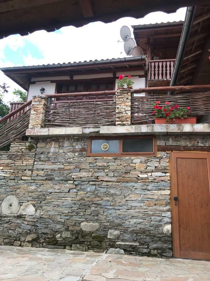 Sharkov Guest House Dolen  Exterior photo